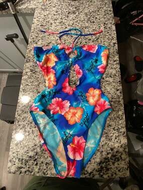 Aloha Floral Print Cutout One-Piece Swimsuit Size 7